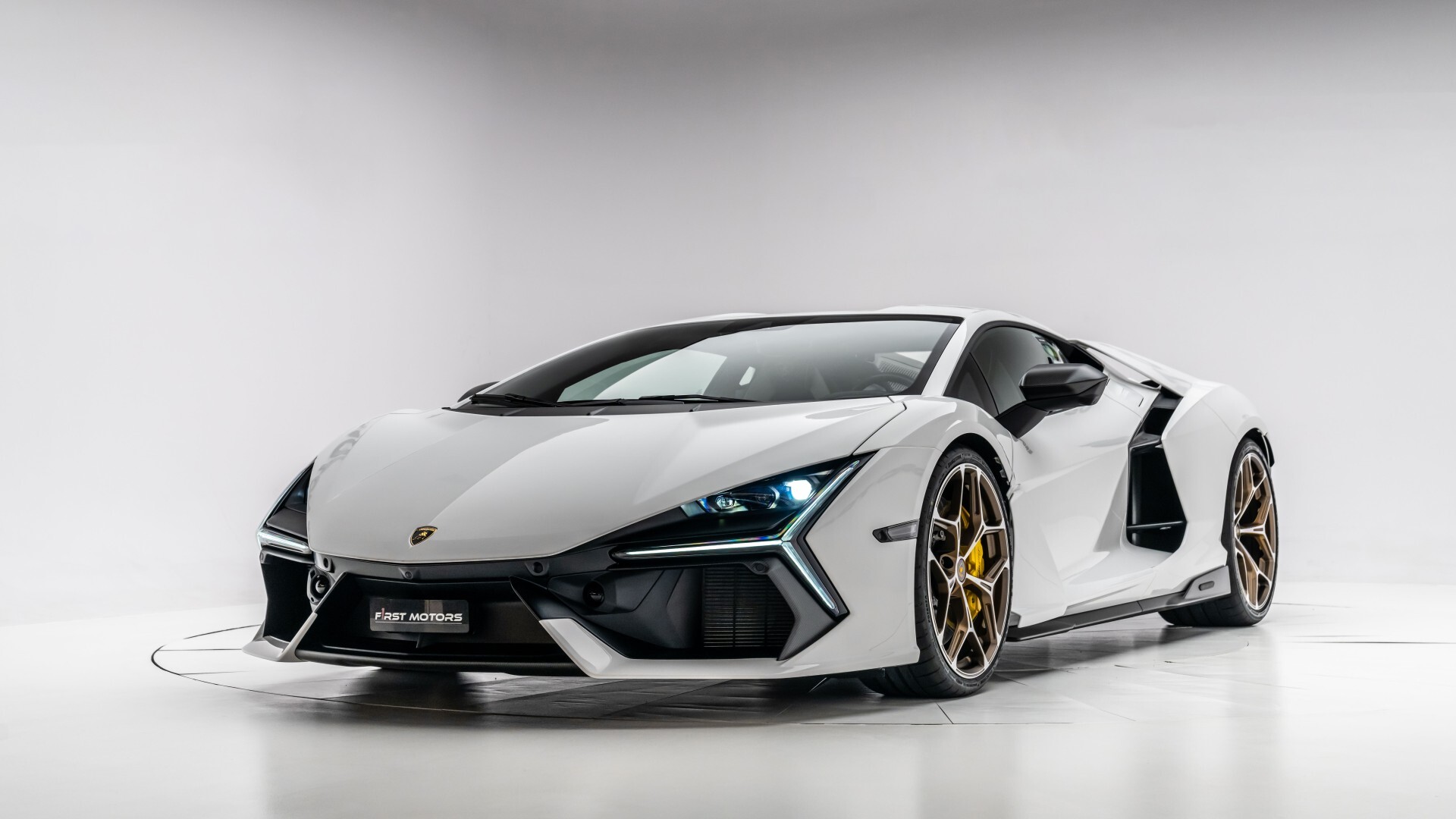 lamborghini_revuelto_white_8k-1920x1080